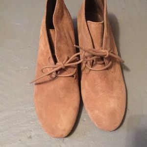 Nine West Tan Lace-up Wedges